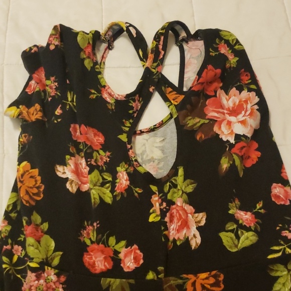 Dress - Picture 2 of 2